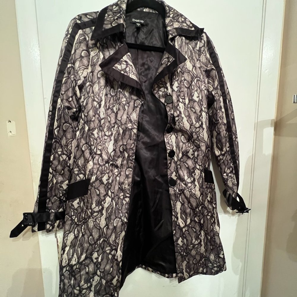 bebe's 90's Women's Trench Coat